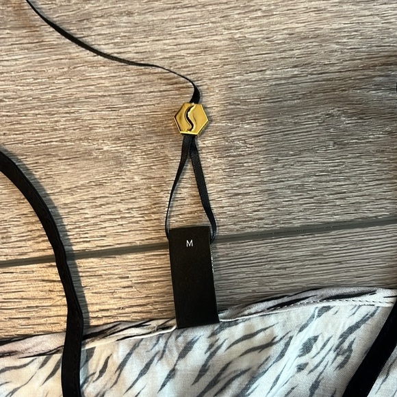 Soya concept medium Black and White Lace Trim Cami Top - Picture 4 of 6